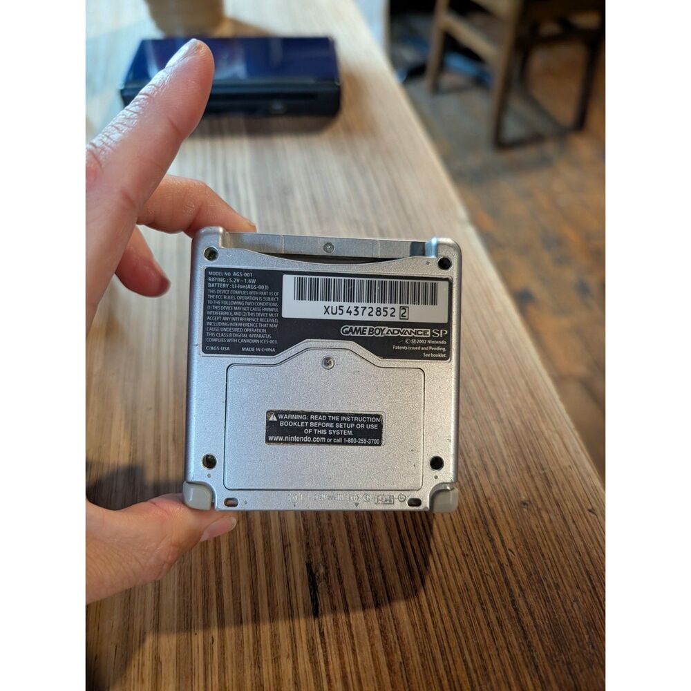Nintendo Game Boy Advance SP AGS-001 Platinum Silver + OEM Charger Parts Repair